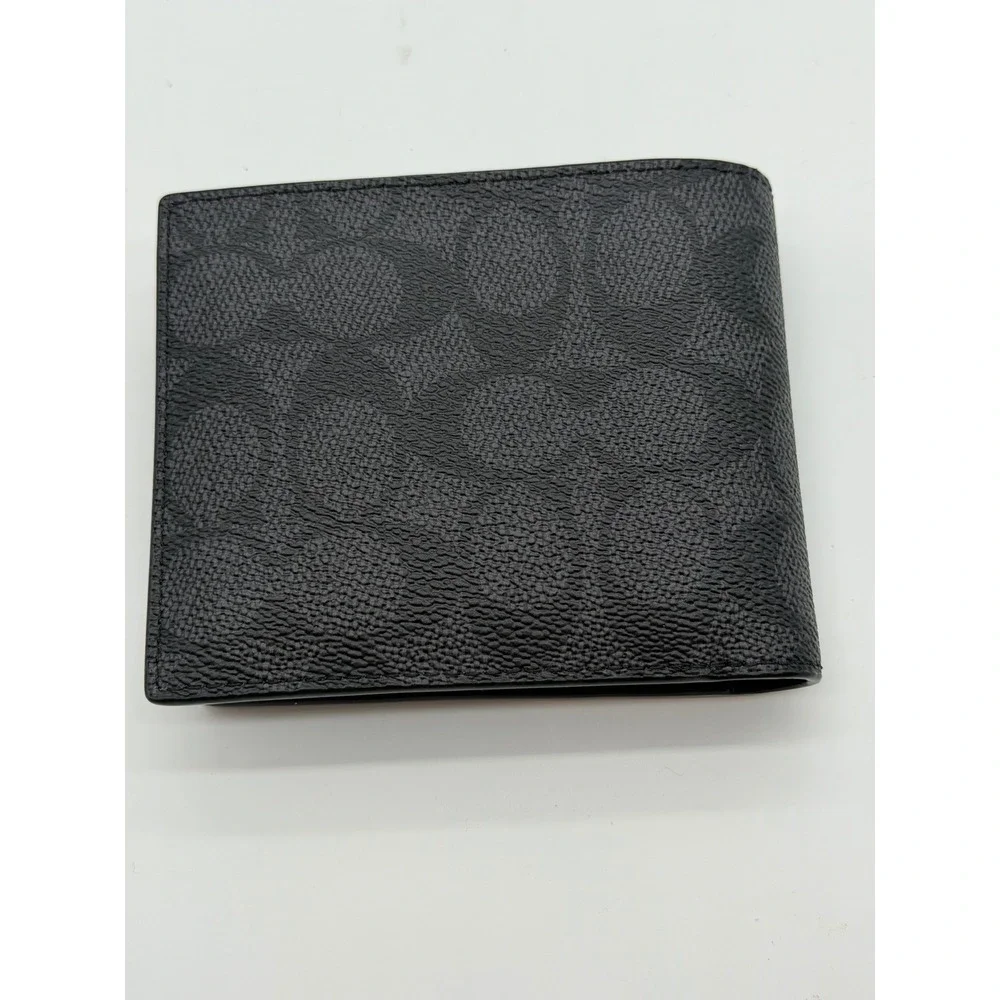 Coach wallet signature